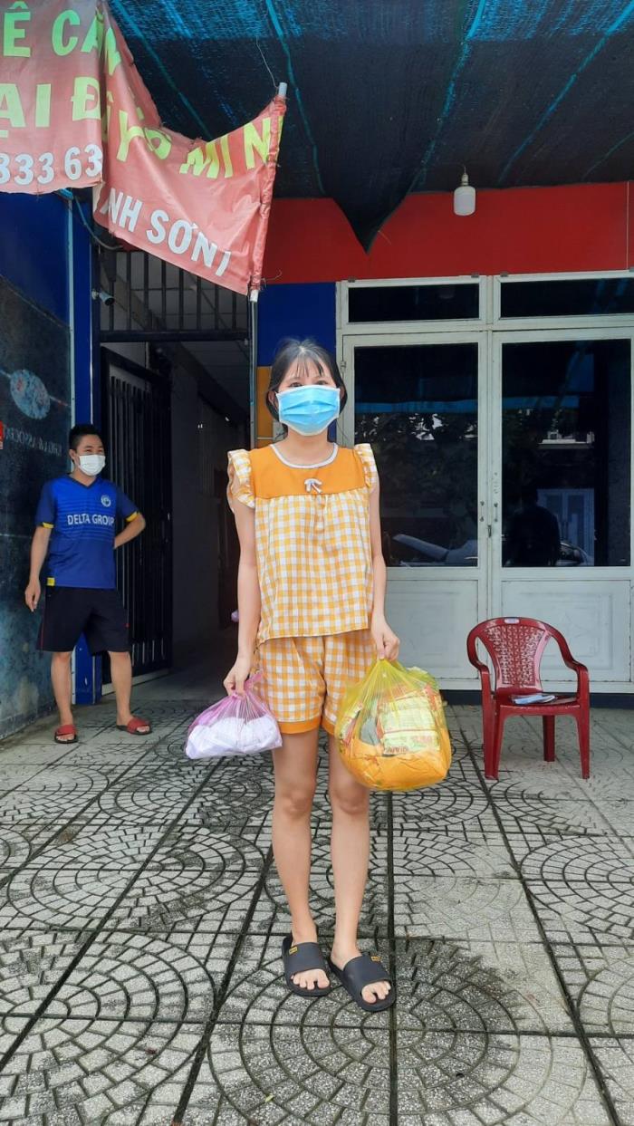 Trao quà đến người dân ở P.Phước Long A và Phước Long B (ngày 19/09/2021)